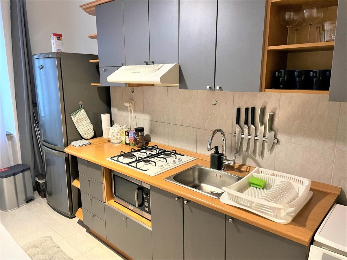 Apartment Helen - Old Town, Ac Братислава Экстерьер фото